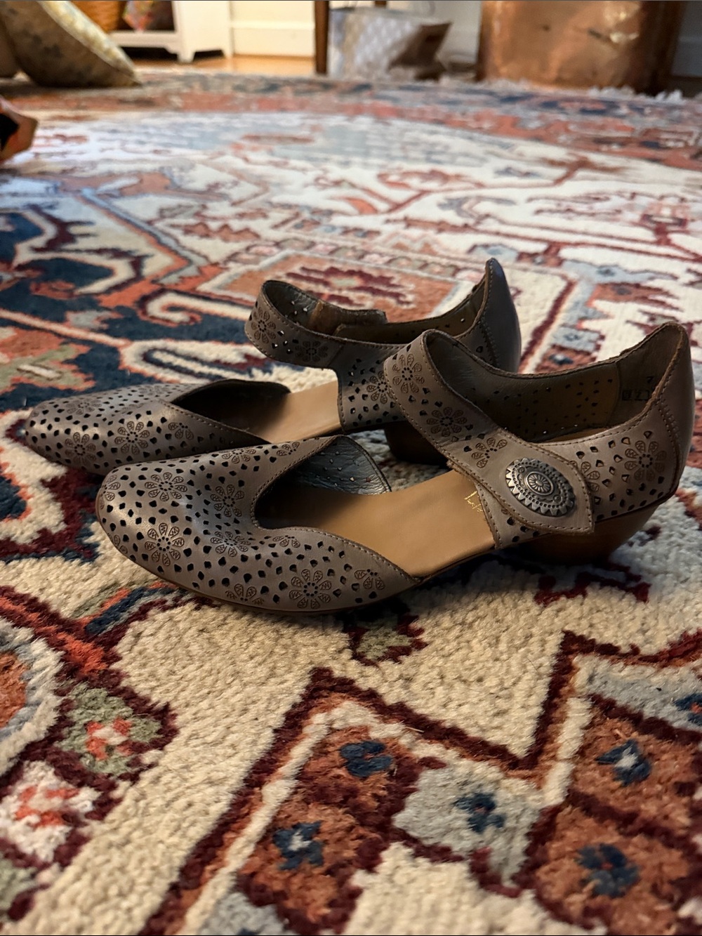 Rieker women’s dress shoes/ sandals